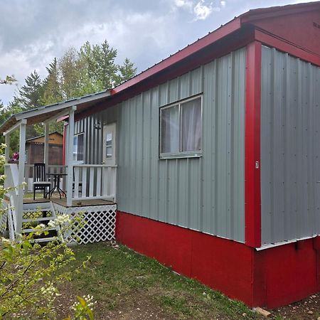 Blue River Cabins & Campgrounds エクステリア 写真