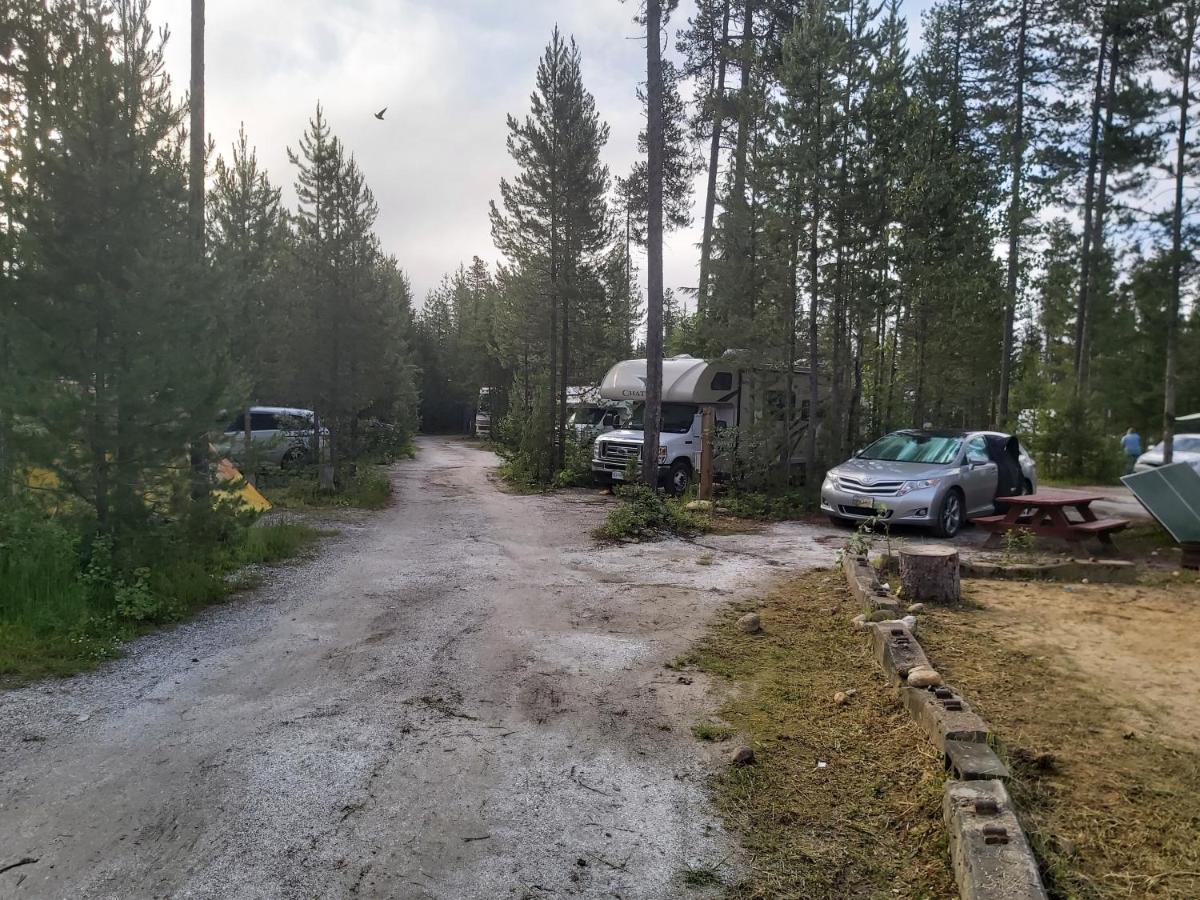 Blue River Cabins & Campgrounds エクステリア 写真