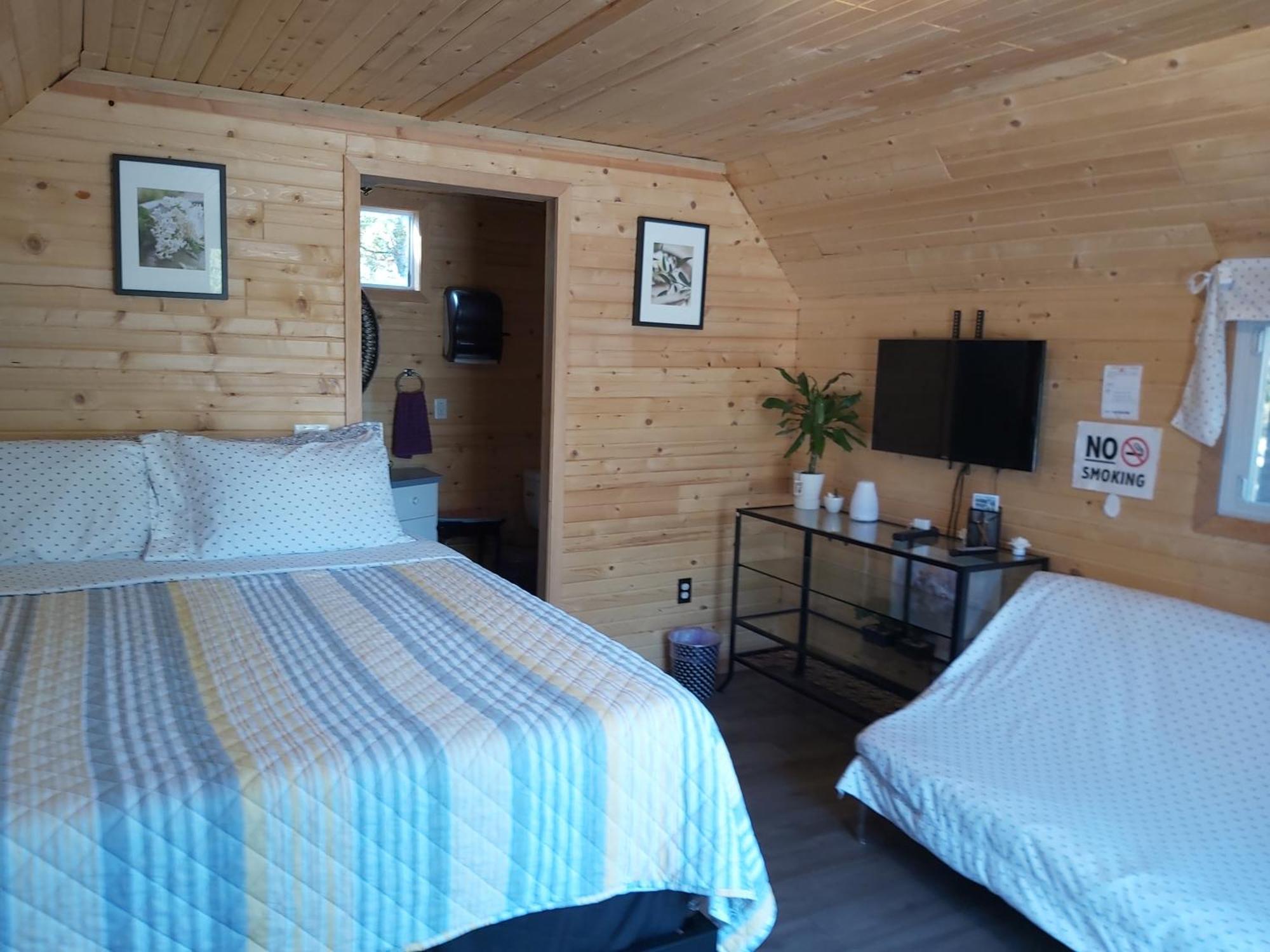 Blue River Cabins & Campgrounds エクステリア 写真