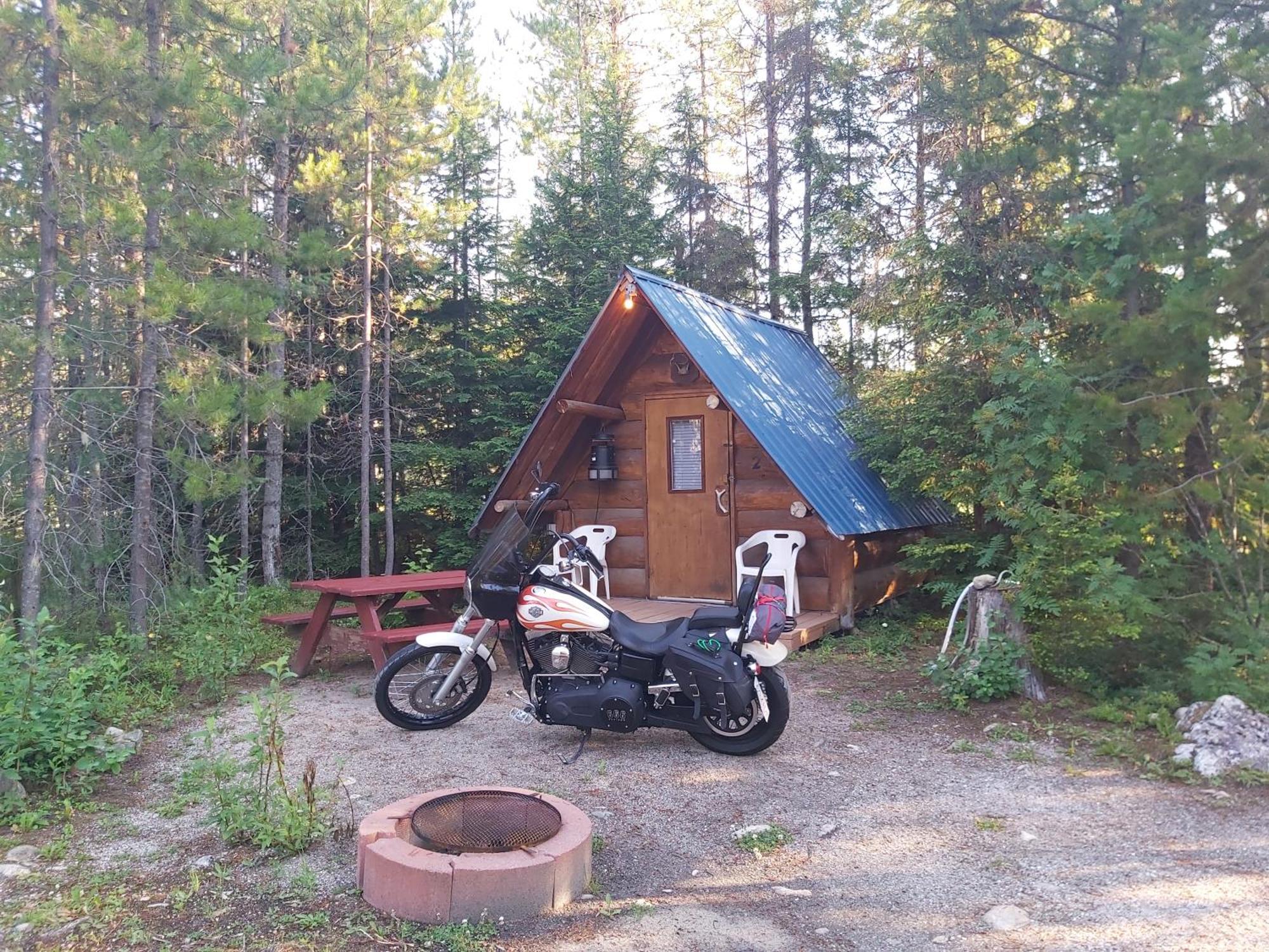 Blue River Cabins & Campgrounds エクステリア 写真